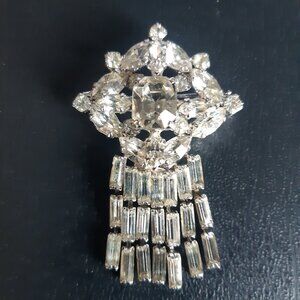 Rhinestone Waterfall Art Deco Style Vintage 1950s Brooch Silver Tone